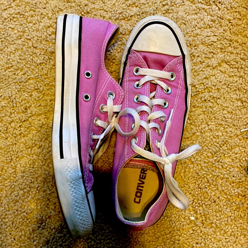 Light purple converse